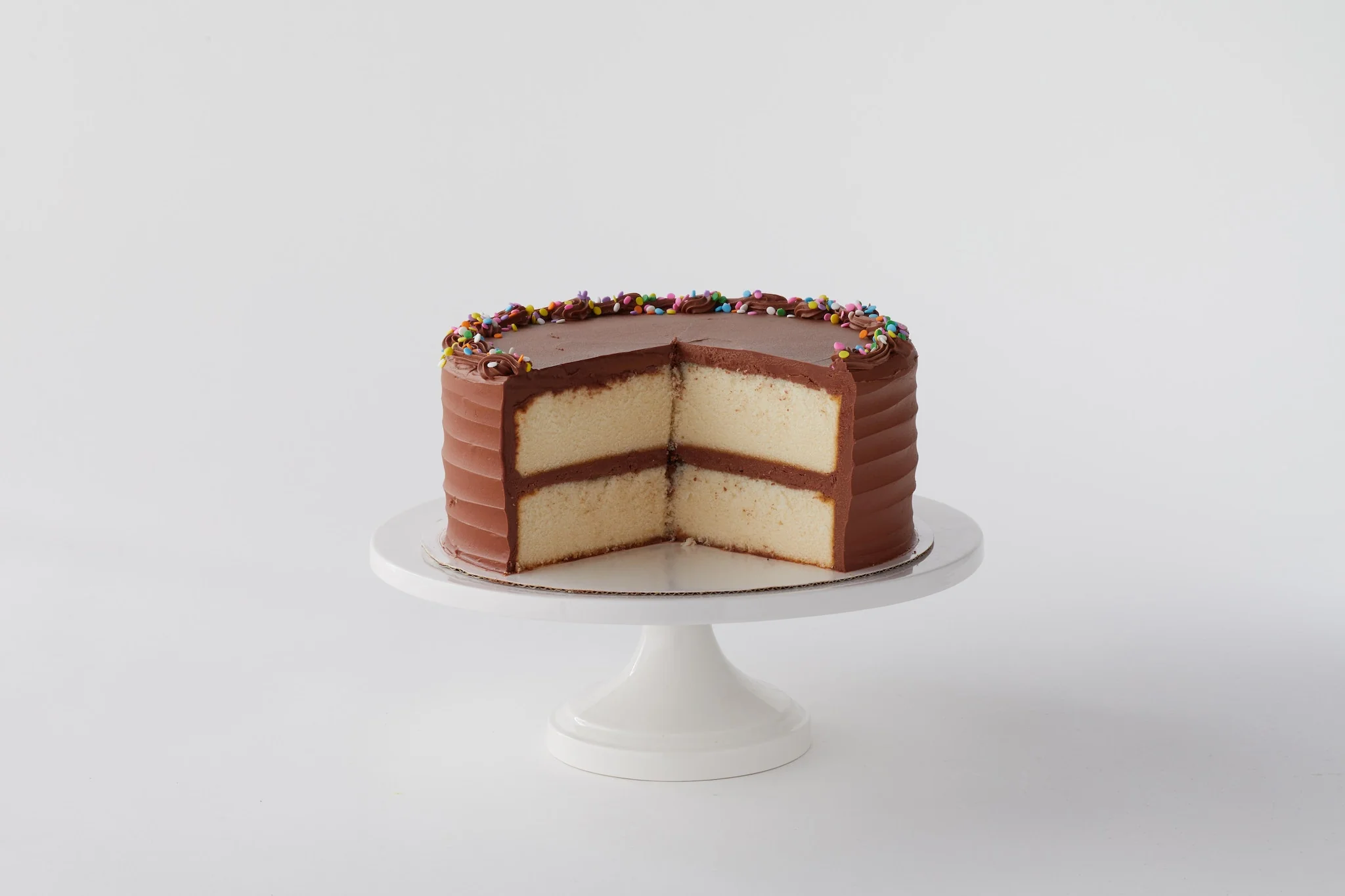 232-vanilla-cake-local-6.webp Vanilla Cake - Local